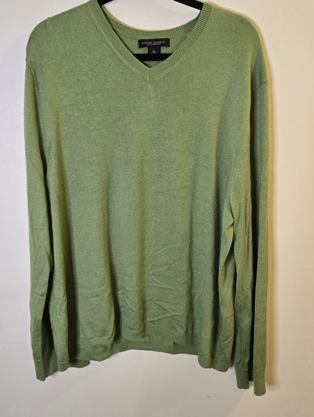 Banana Republic Cashmere Silk V Neck Sweater  Green Womens Xl